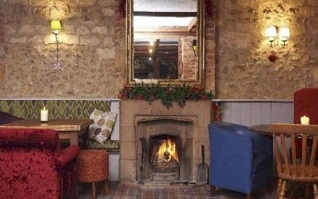 Greyhound Inn