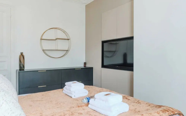 Elegant Apartment - 2br/4p - Arc de Triomphe