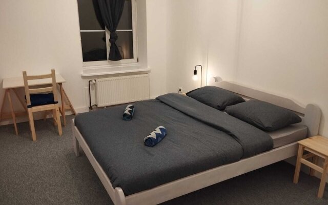 Lighthouse Hostel & Rooms