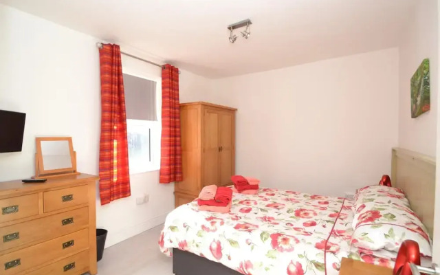 Yew Tree Apartment Two Ryde
