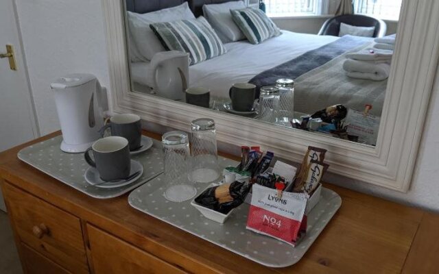 Alexander Lodge Hotel