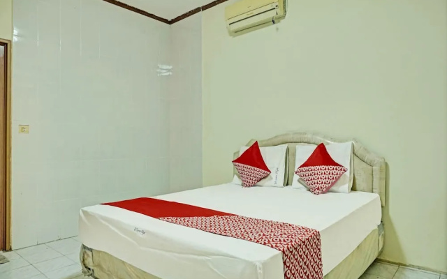 OYO 93105 Hotel Sodikin