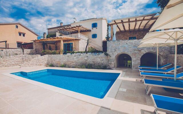 Villa DELUXE in Gabonjin