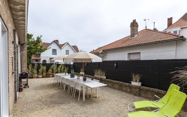 Captivating Villa in de Panne with Garden