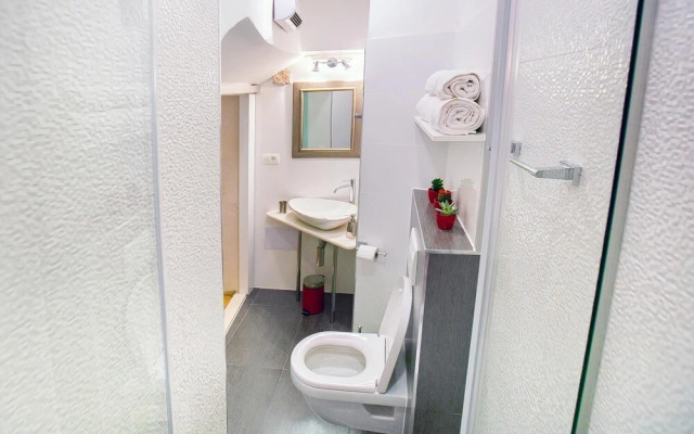 Get Split Luxury Apartment