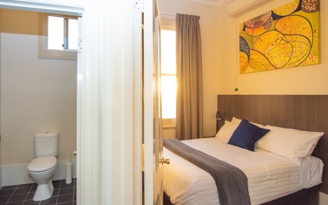 The Mile End Hotel – Guest Rooms – Adelaide