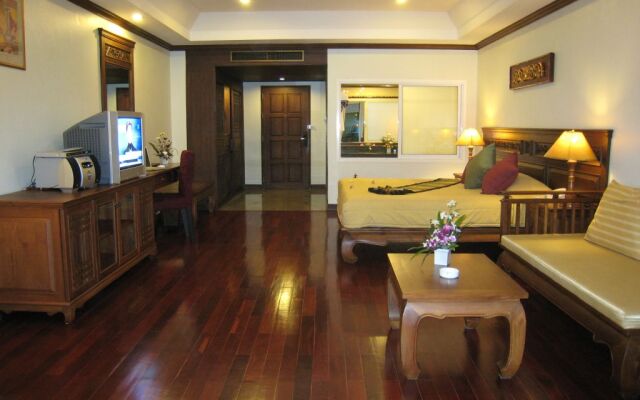 Avalon Beach Resort