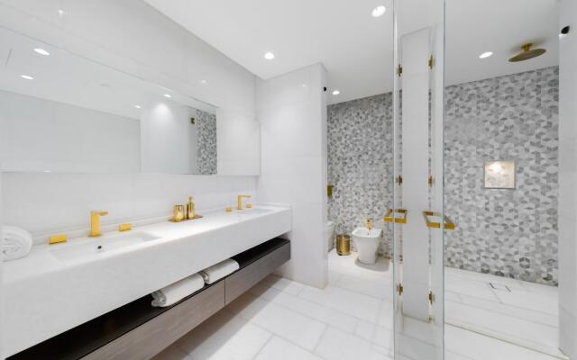 DXB - Five - 41208 - PJ