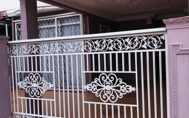Bayan Baru Homestay @ Taman Sri Nibong