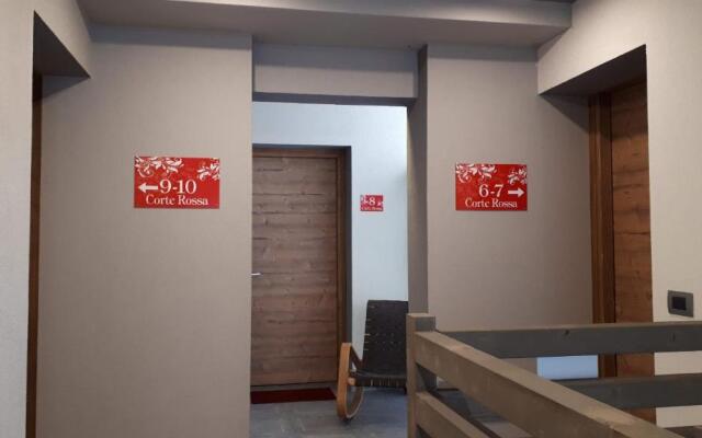 Bed & Rooms , Apartments Corte Rossa