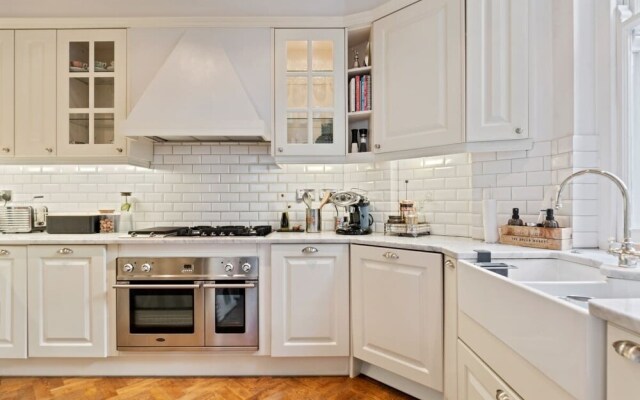 Stunning 2-bedroom Apartment in Chelsea