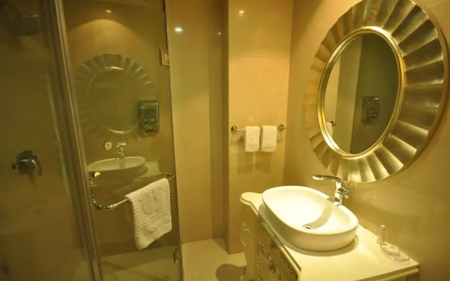 Luoyang Bohemia Hotel