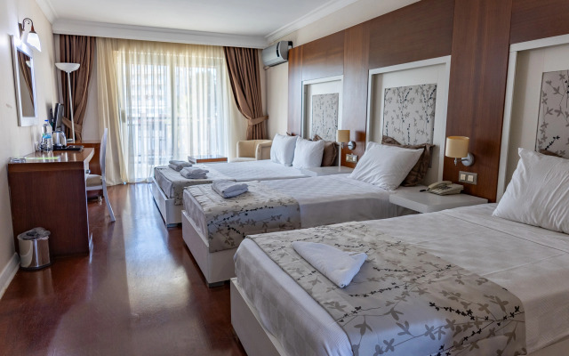 Sentinus Beach Hotel