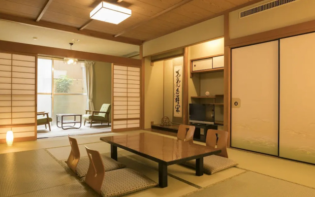 Hananosato Onsen Sansuikan