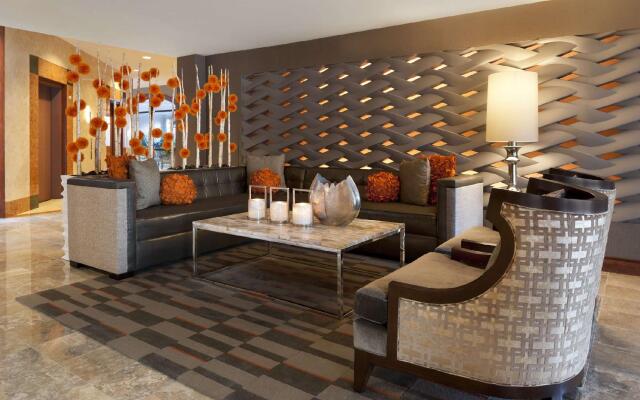 Embassy Suites by Hilton Dallas Near the Galleria