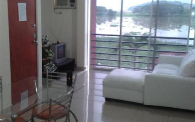 Apartamento Amoblado URB Volare