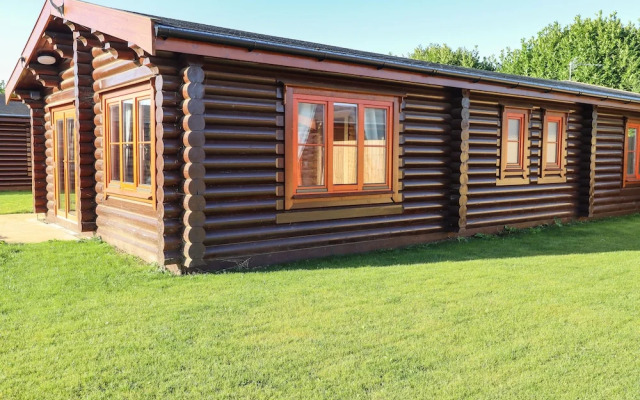 Elm Lodge