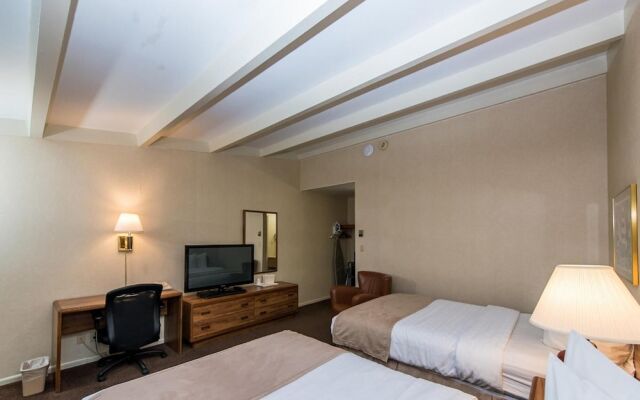 Windjammer Lodge