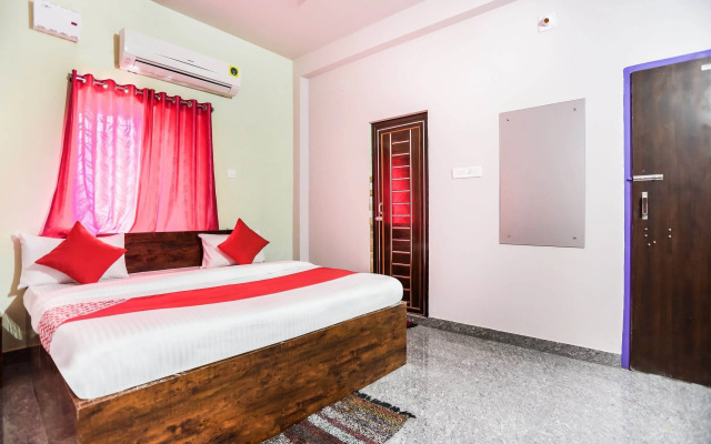 Oyo 43512 Bijaya Palace