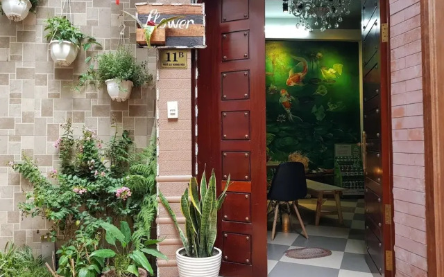 Flower Hostel