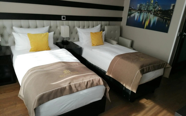 Skyline Hotel