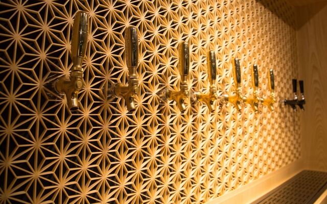 Aet Hotel