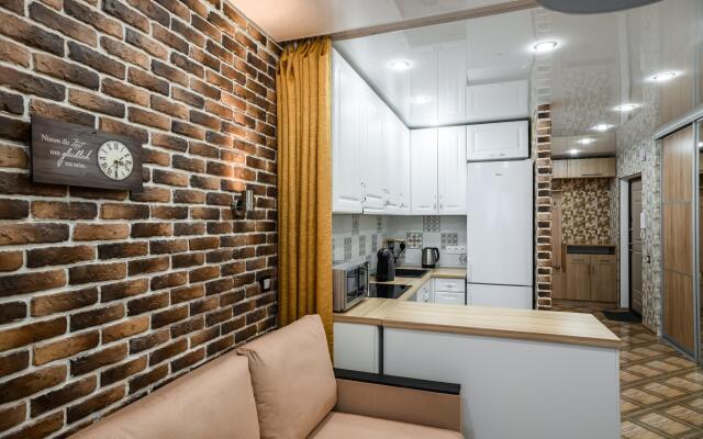 Две Подушки на улице Дуки 25