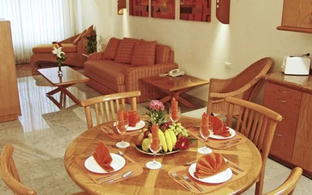 Sunset Lagoon, Cancún, Mexico