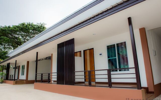 12PunNa Resort