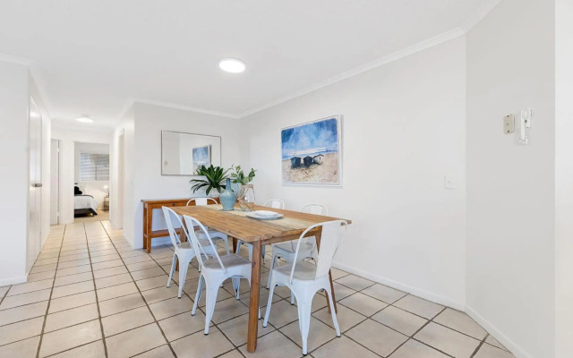 6 Parkshores Sunshine Location Location Location