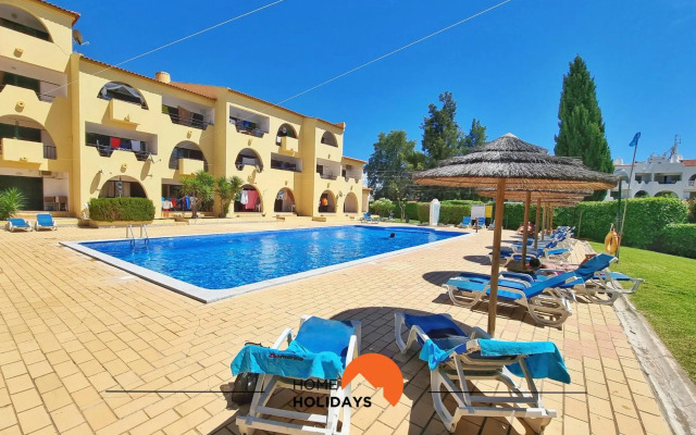 #014 Cozy Flat Only 5m Walk NewTown w pool