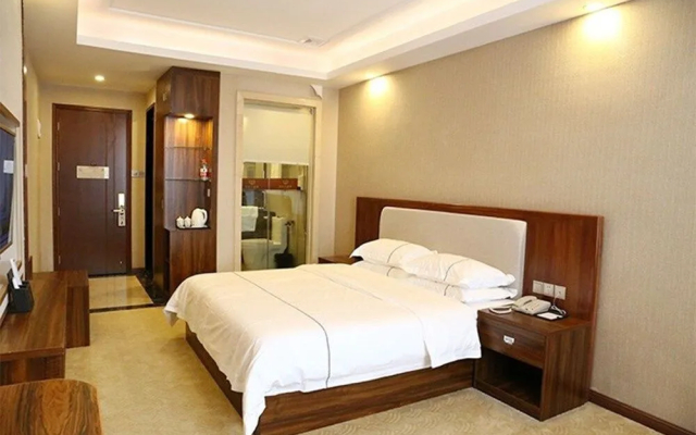 Guangzhou Helong Hotel