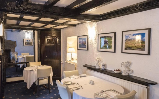Gwesty Minffordd Hotel