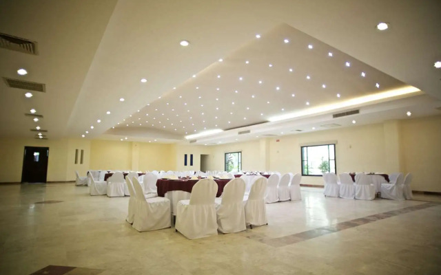 Days Inn by Wyndham Tuxtepec