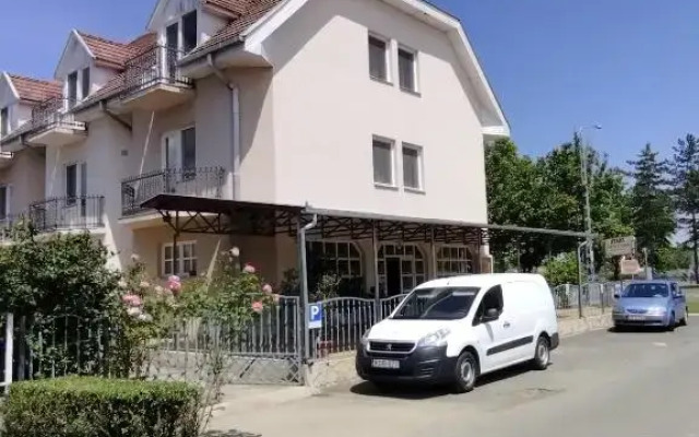 Start Panzió Étterem