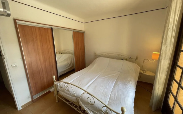 Villa in Vidauban With Pool & Vineyards Nearby