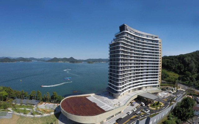 Stanford Hotel & Resort Tongyeong