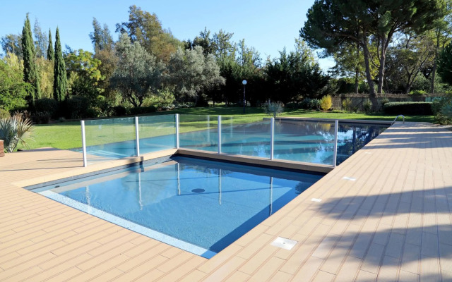 Country Club By Garvetur