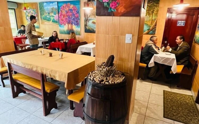 Hotel Estrellita Inn