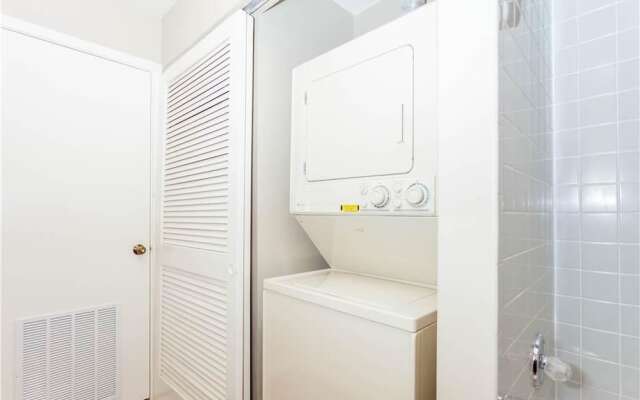 Hibiscus 301A - Two Bedroom Condo