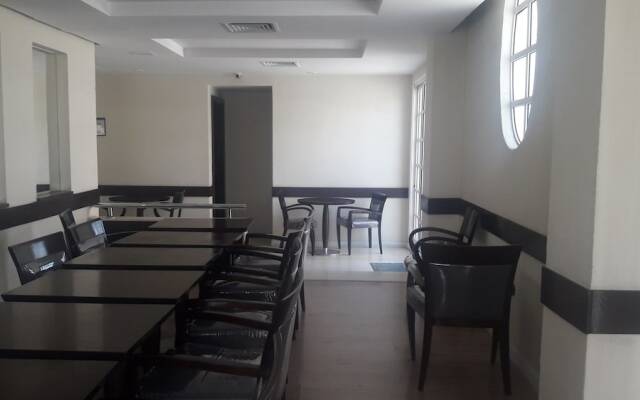 South Beach Copacabana Residence Club by Omar do Rio