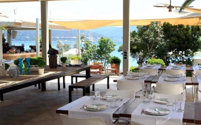 Maki Otel