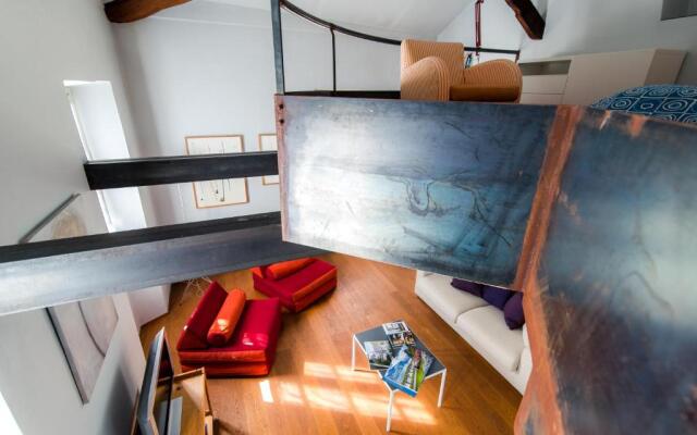 Antica Via Volta - By House Of Travelers -