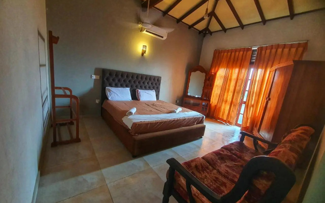 Hill House Mirissa