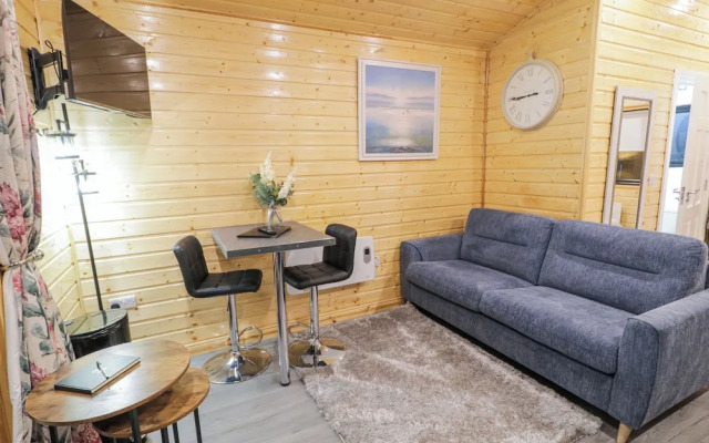 Benone Cabin