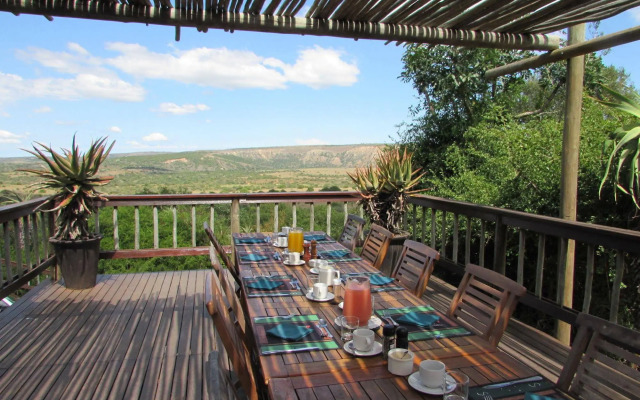 Woodbury Lodge - Amakhala Game Reserve
