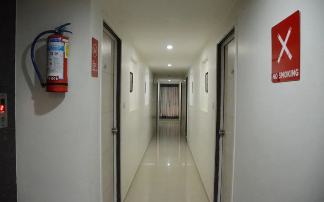 OYO 4018 Hotel Grand Ashwin