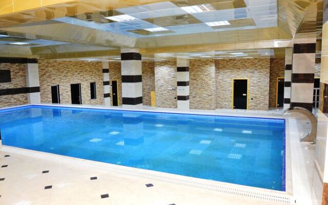 Deluxe Hotel and Spa