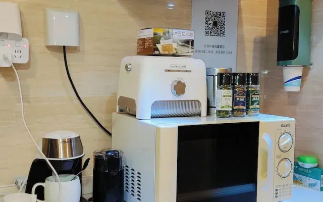 Atrium Fengzhu Homestay