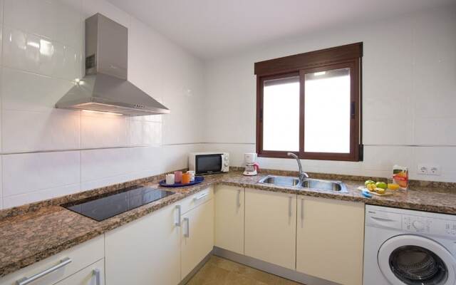 Villa - 12 Bedrooms with Pool and WiFi - 104971